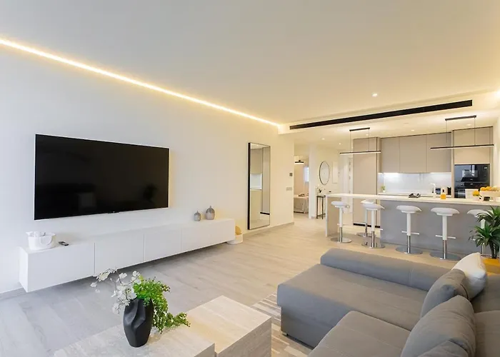 Lxr Crown 2br Design *