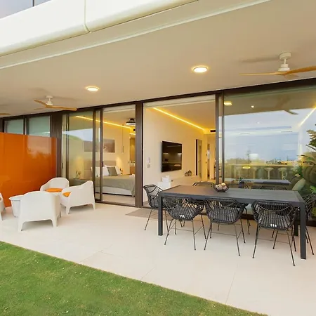 Lxr Crown 2br Design דירה *