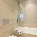 Lxr Crown 2br Design *