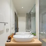 Lxr Crown 2br Design Appartement