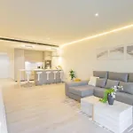 Appartement Lxr Crown 2br Design