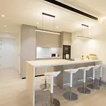 Lxr Crown 2br Design Appartement